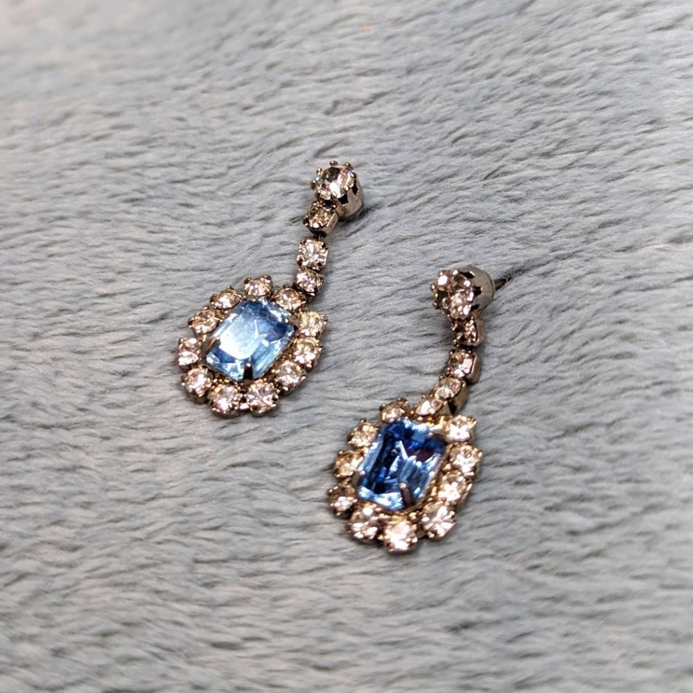 Vintage 80's Blue and Clear Rhinestone Pierced Earrings - Picture 7 of 9